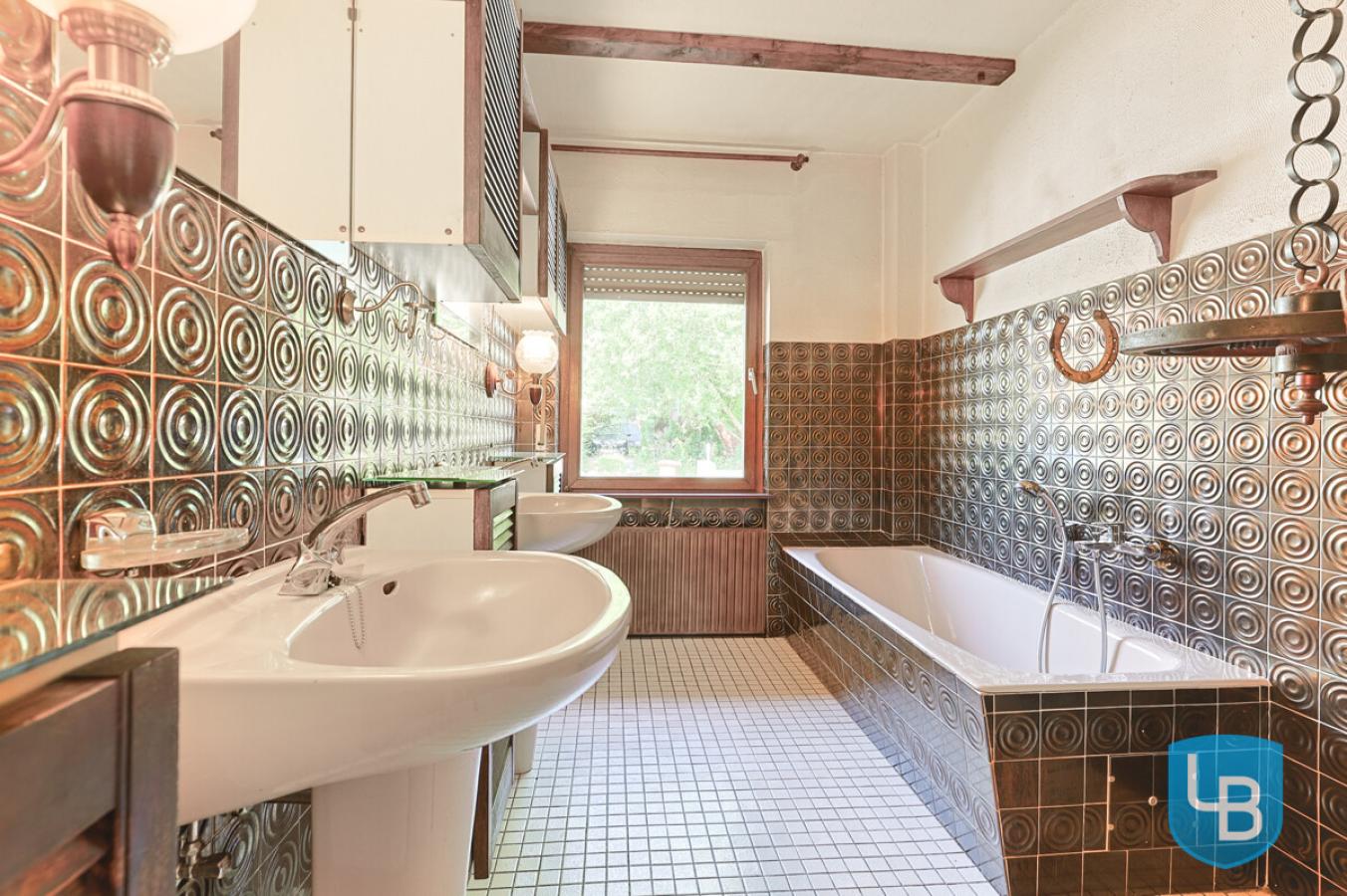 Badezimmer EG