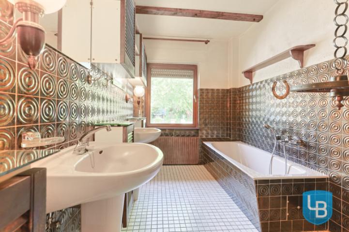 Badezimmer EG