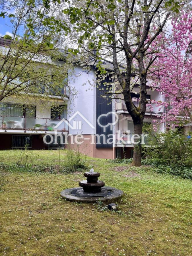 Kleiner Brunnen in der Anlage