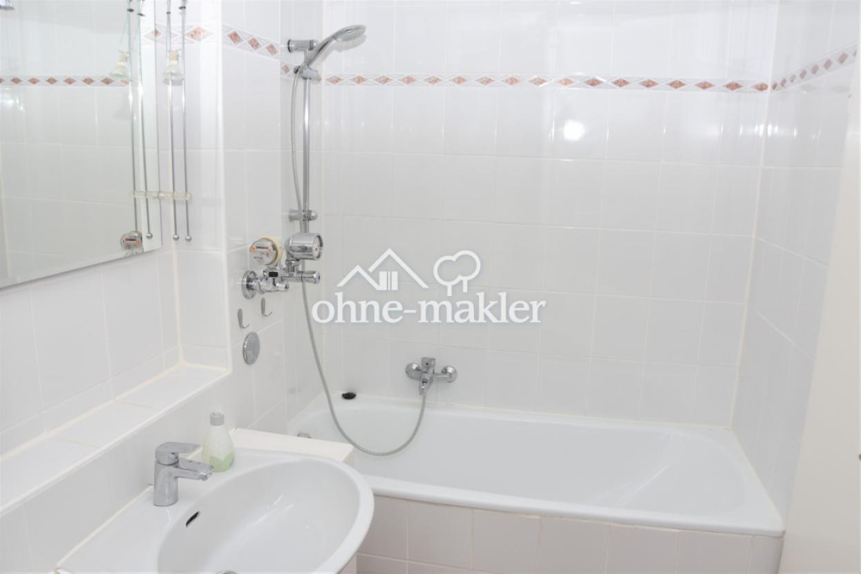 Schlafzimmer / Bad (ensuite)