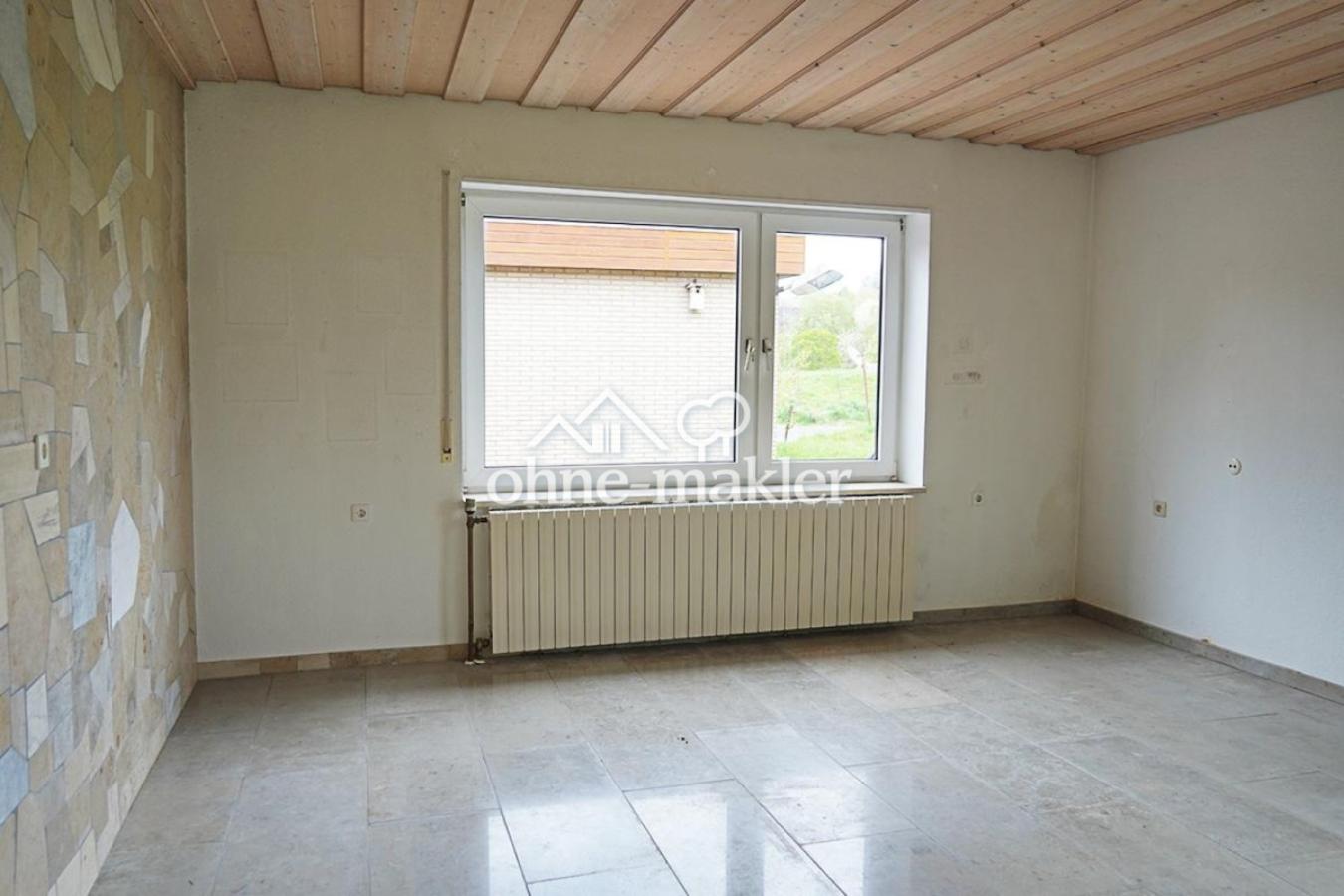 Wohnzimmer, rückwärtig
