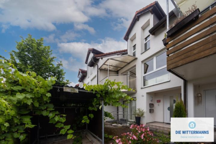 Vor dem Haus