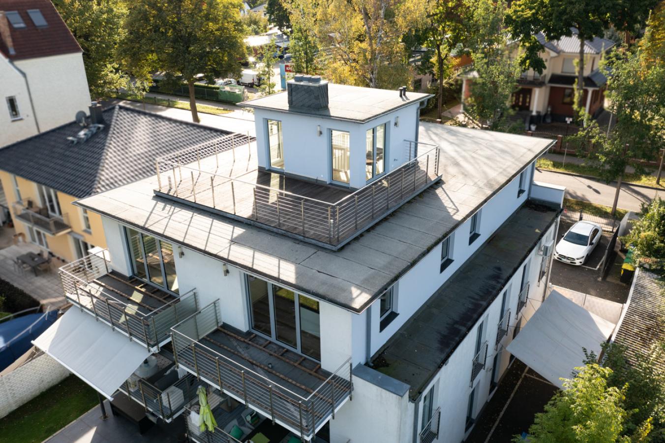 Dachterrasse fern