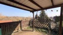 überdachte Terrasse mit Ausblick
