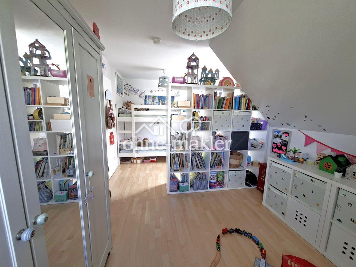 Schlafzimmer 3