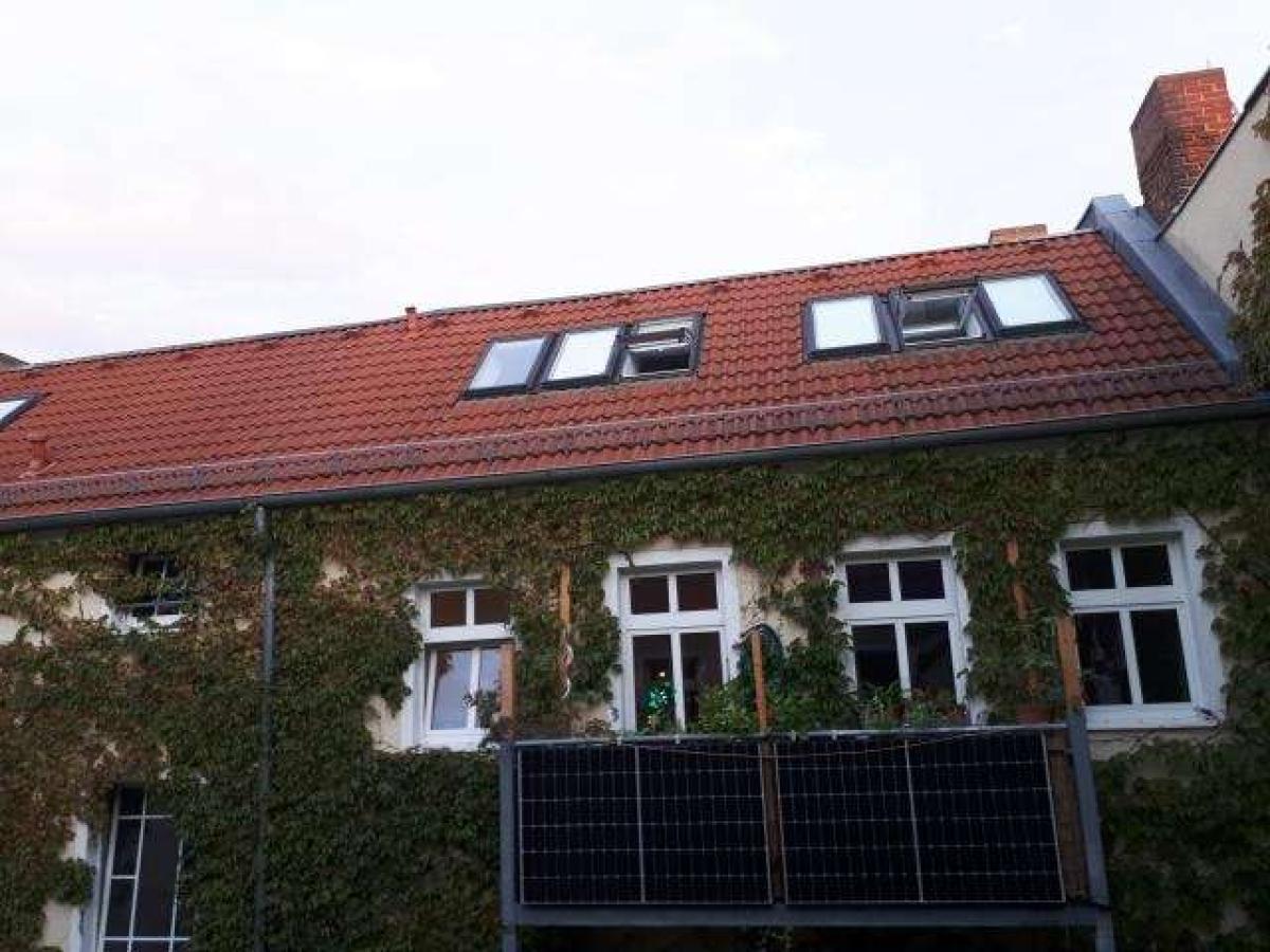 Gegenüber