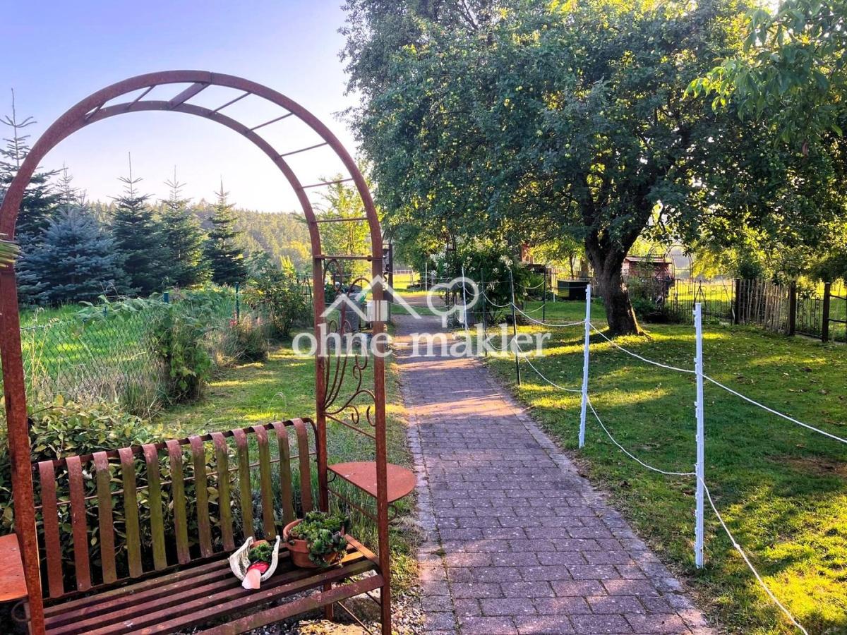 Gartenweg zum Freisitz