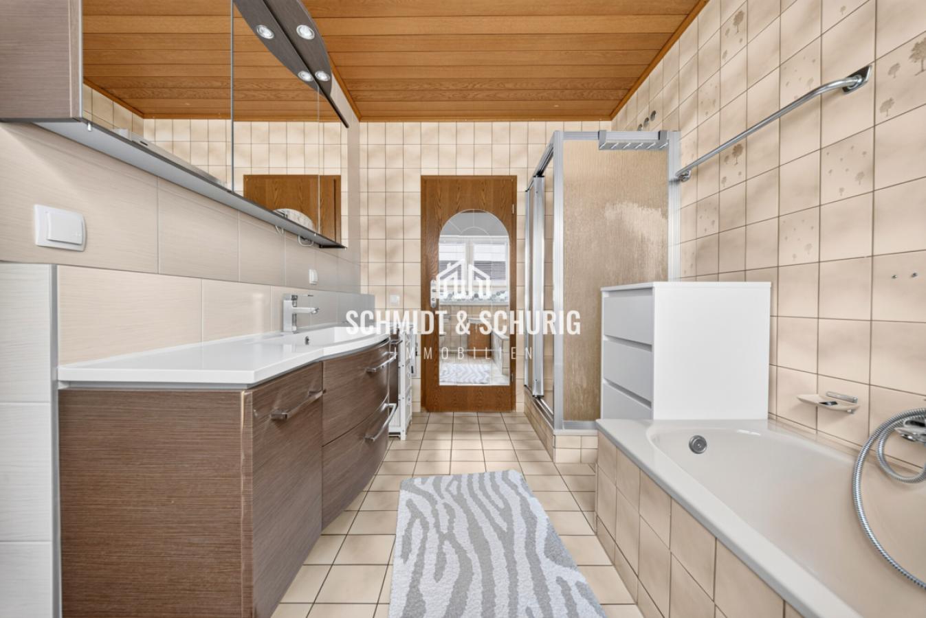Badezimmer / Erdgeschoss
