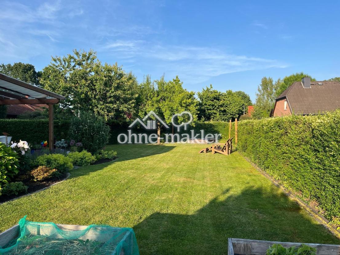Garten mit Anbau