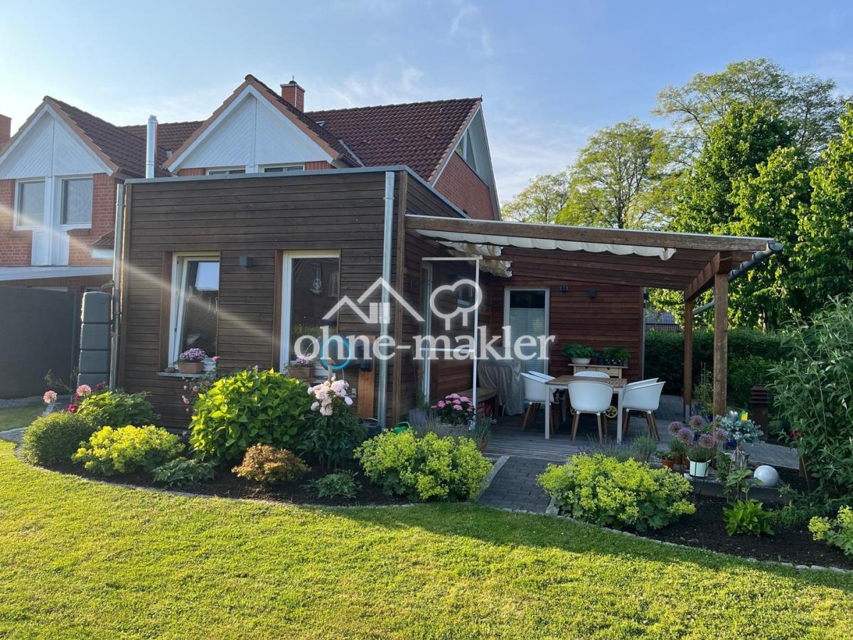 Rückansicht Haus mit Anbau