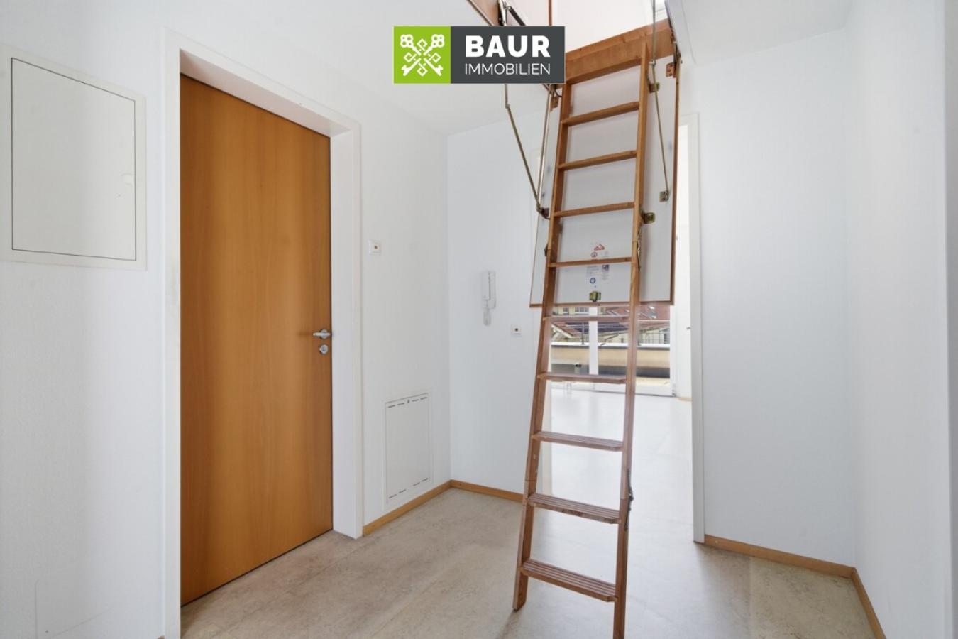 Treppe zum Dachraum