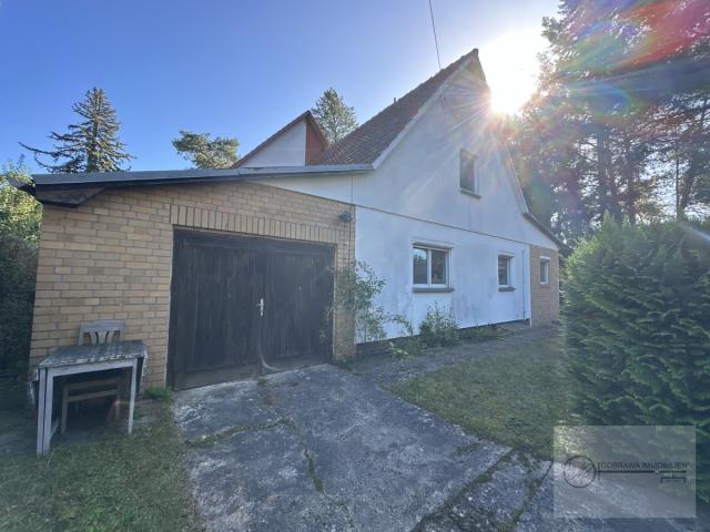 Einfahrt Garage Haus I