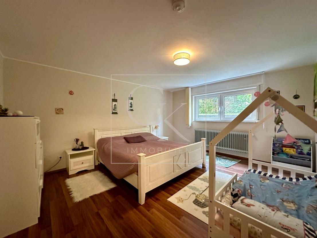 Schlafzimmer UG 