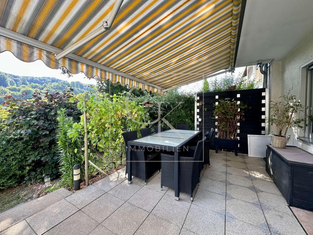 Terrasse mit Markise