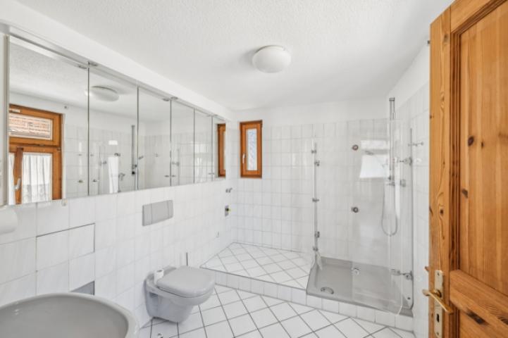 Haupthaus - 1. OG - Badezimmer
