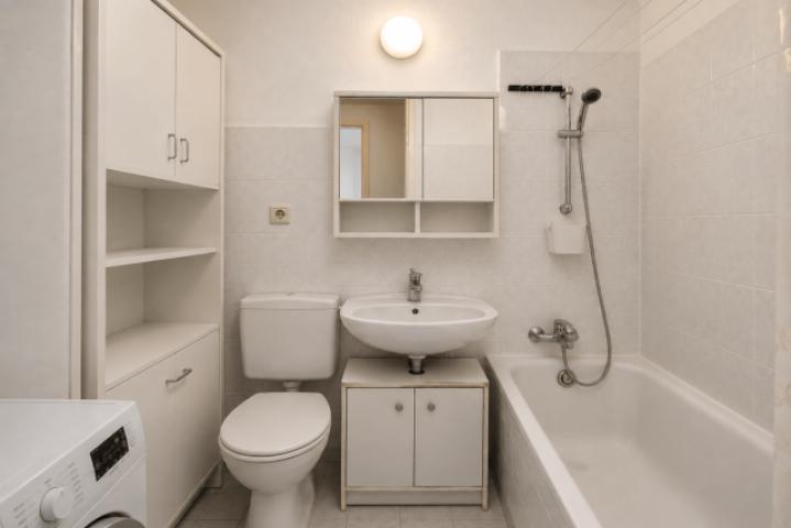 KI GENERIERT - Badezimmer
