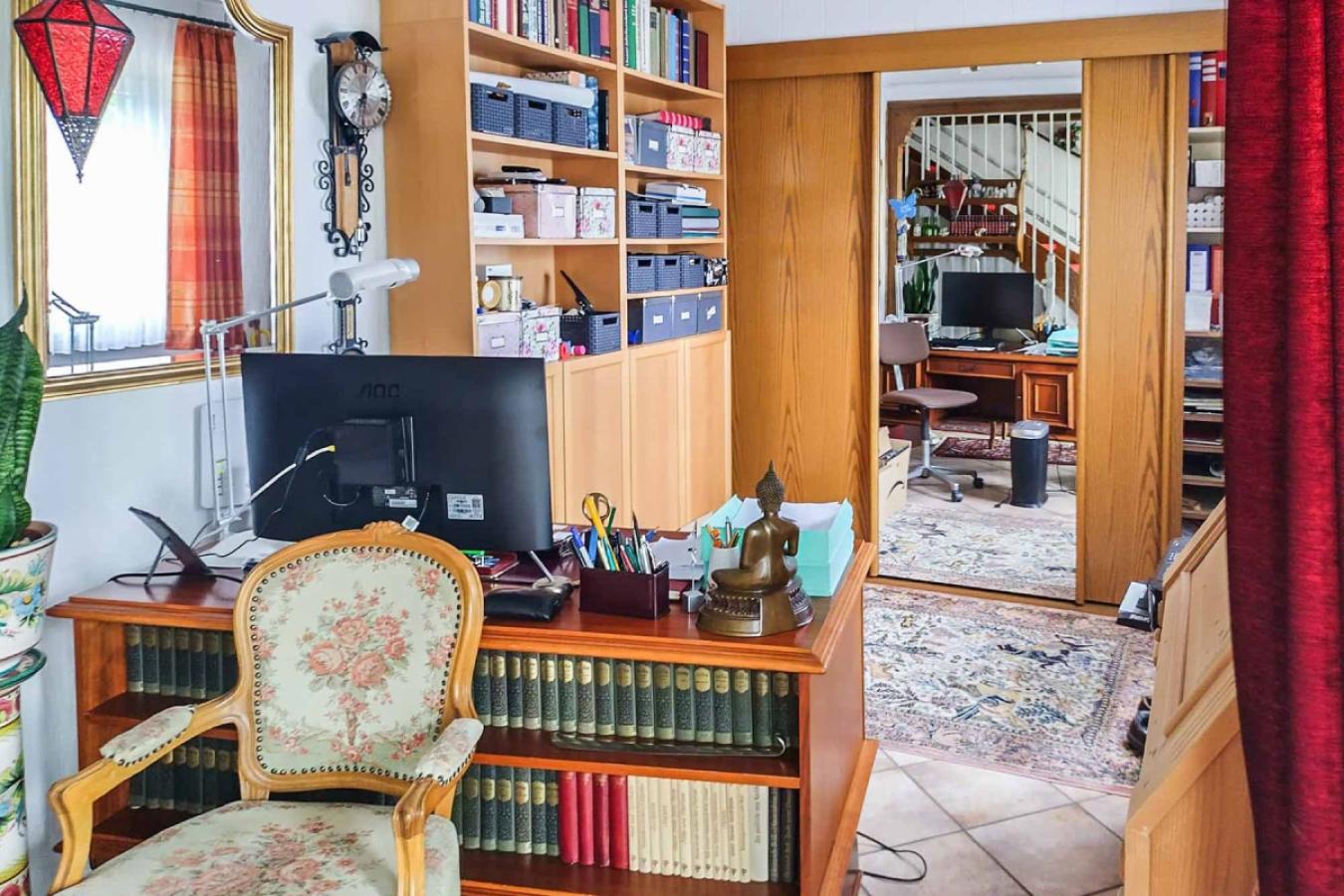 Büro EG