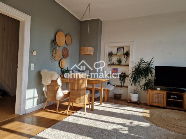 Wohnzimmer links