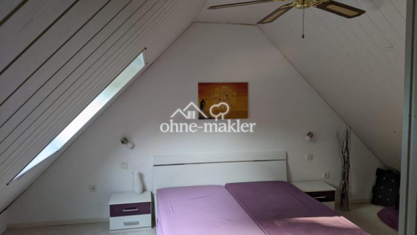 Schlafzimmer DG