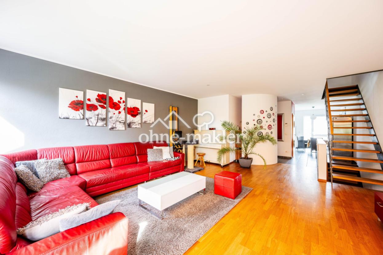 Wohnzimmer Blick zur Treppe