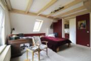 Wohn- und Schlafzimmer DG
