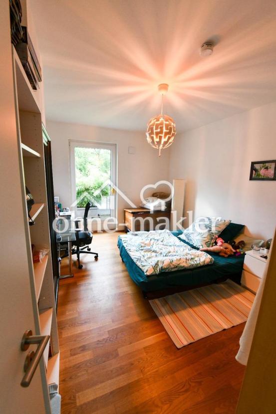 Kinderzimmer / Büro
