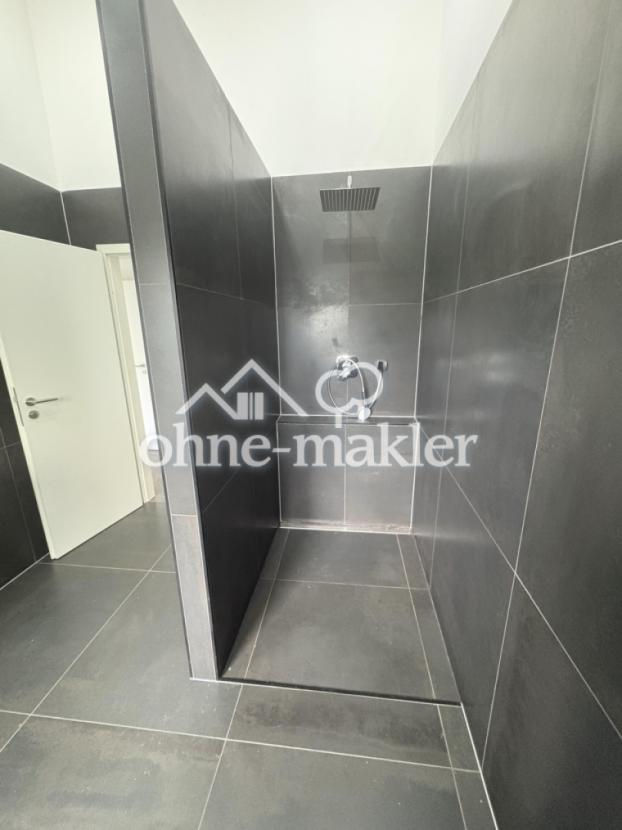 Badezimmer 1 Dusche