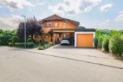 Haus Vorderansicht Bild 2