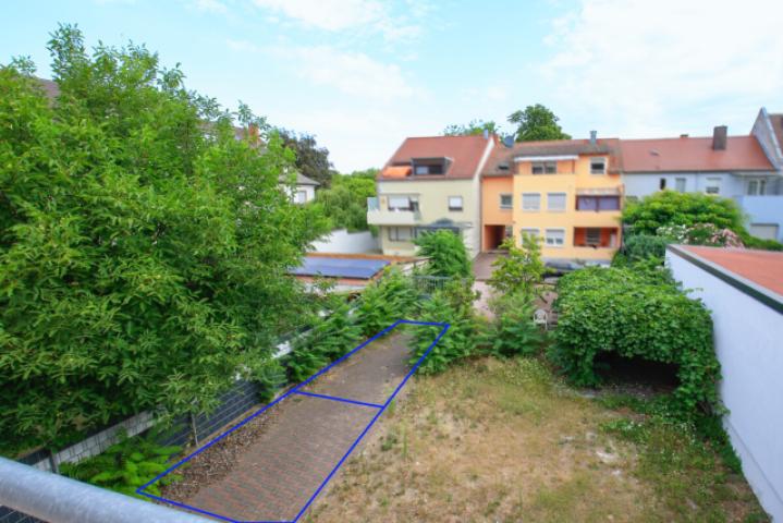 Garten und Stellplätze