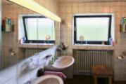 Badezimmer EG
