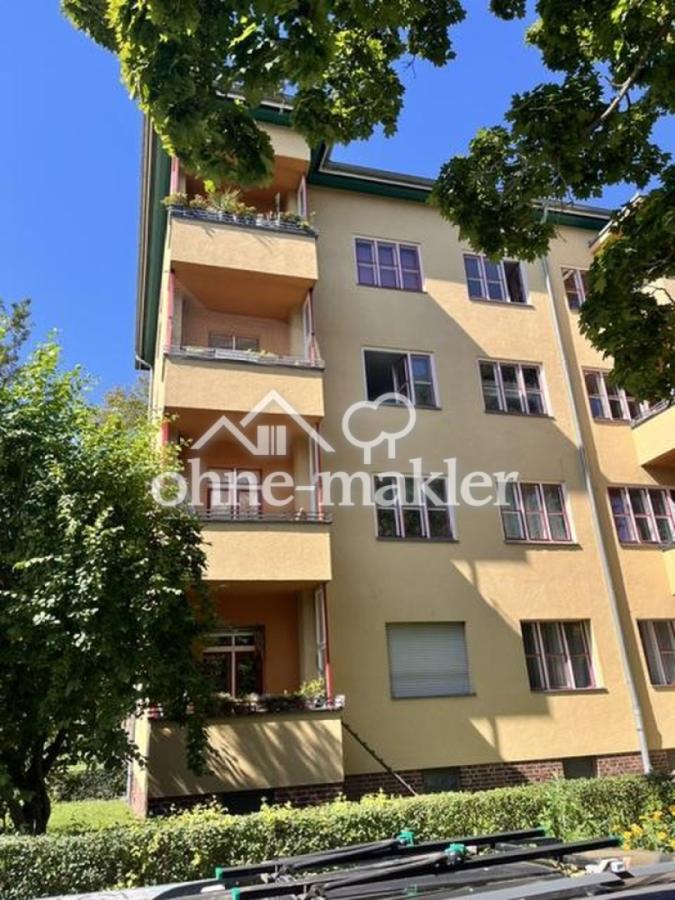 Südliche Fassade mit Balkon