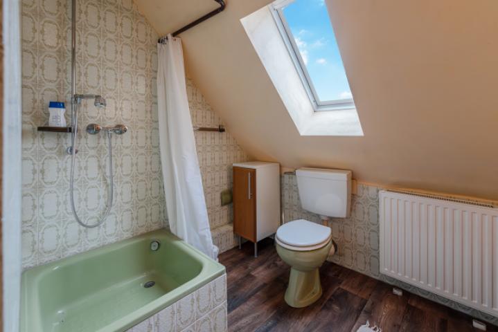 Badezimmer DG