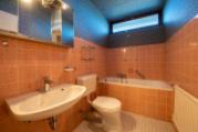 Badezimmer EG