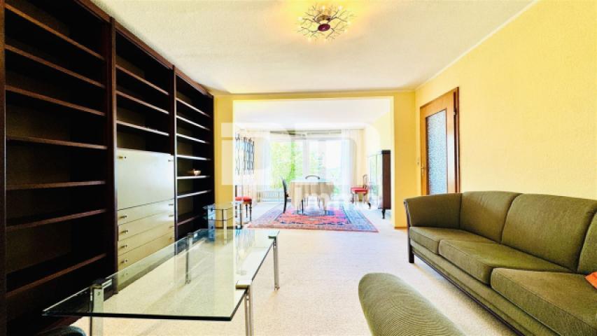 EG Wohn / Esszimmer / Zugang Balkon