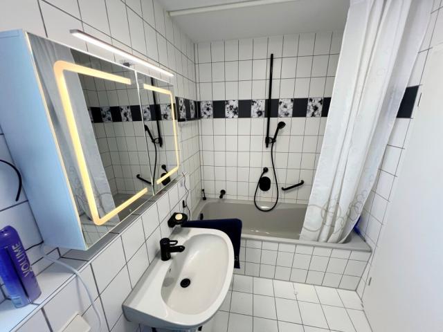 mit Badewanne