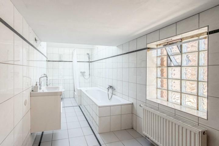 Badezimmer EG