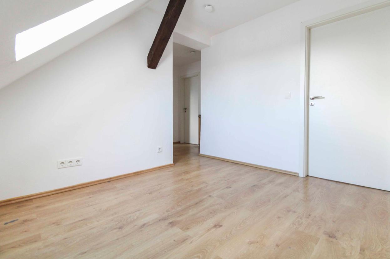 Zimmer IV