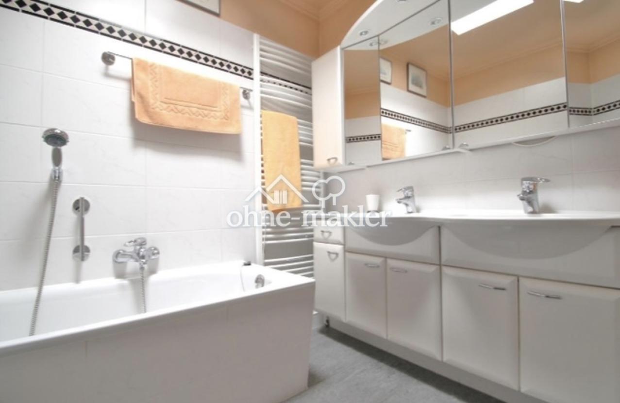 Badezimmer Badewanne