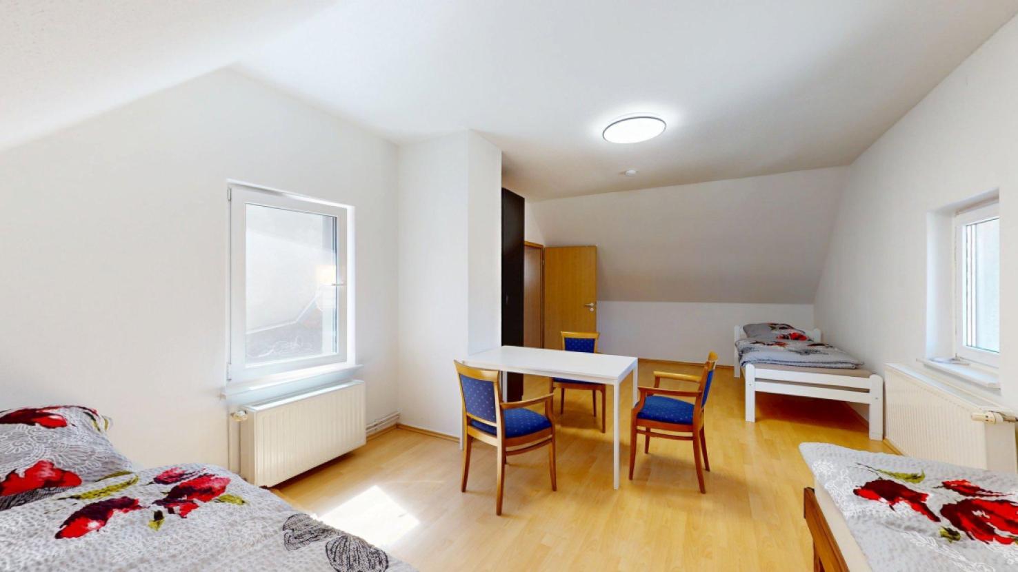Wohnung OG links - 2 Etage Schlafzimmer 2