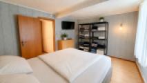 Schlafzimmer (digital aufgeräumte Darstellung)