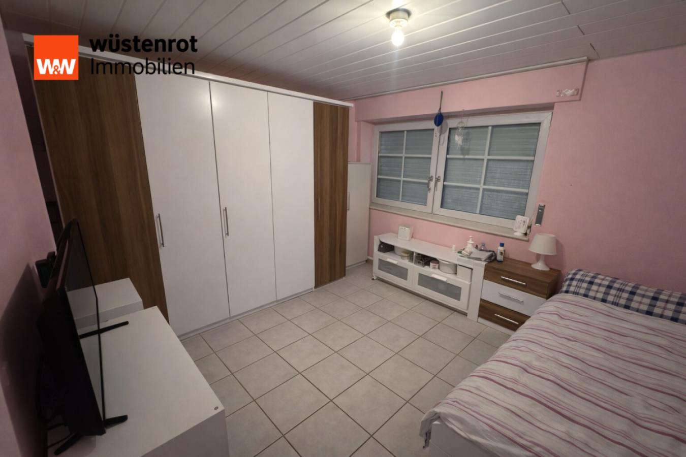 1. OG Schlafzimmer 3 AI-Staging