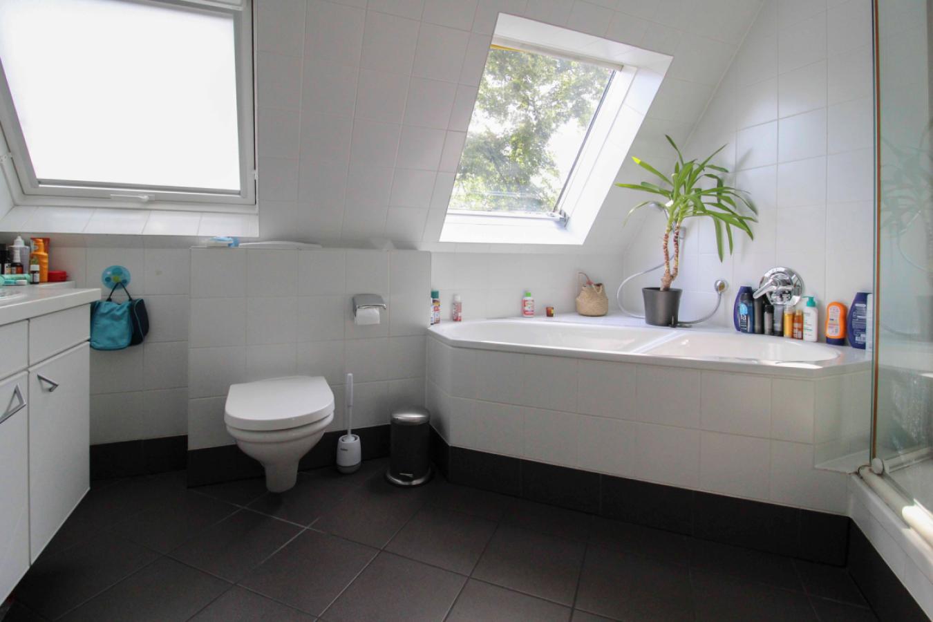 10 OG Badezimmer