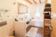 Badezimmer 1