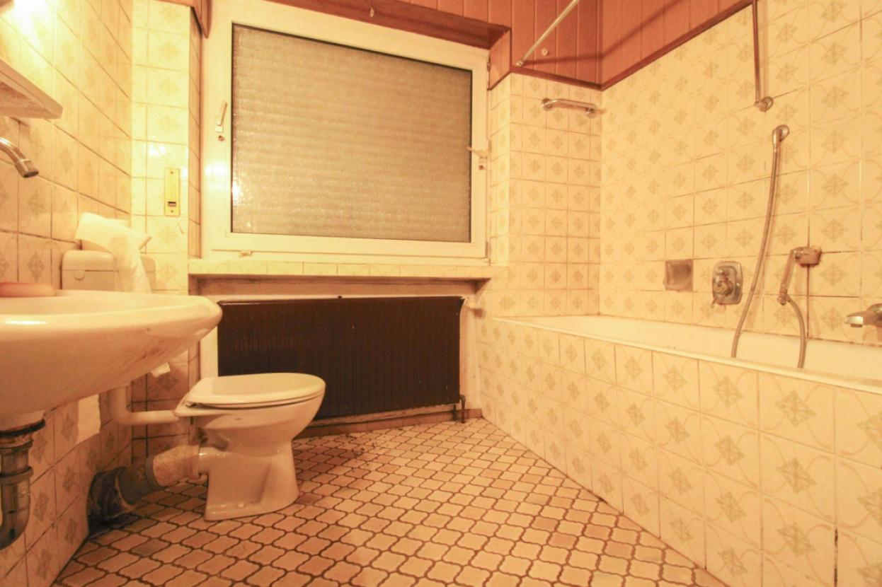 Badezimmer EG WHG 1
