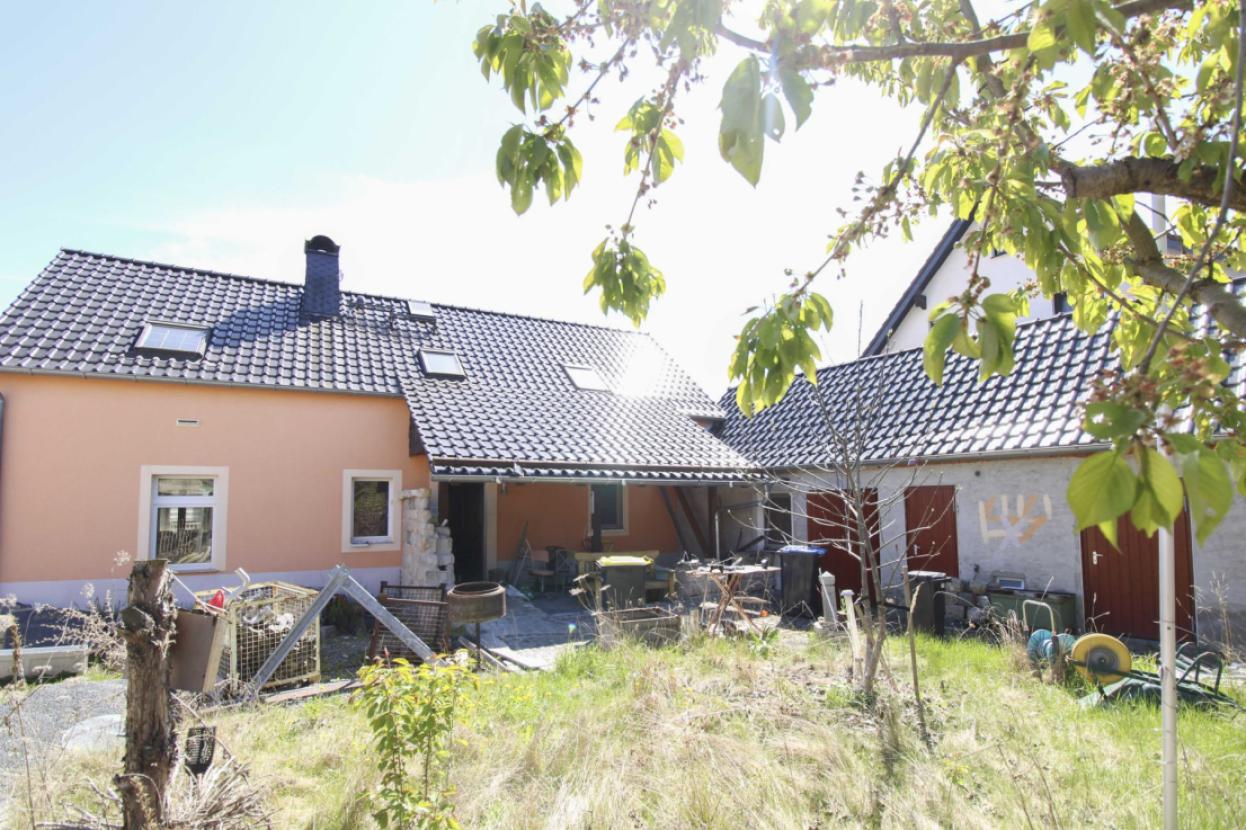 Rückansicht mit Garten