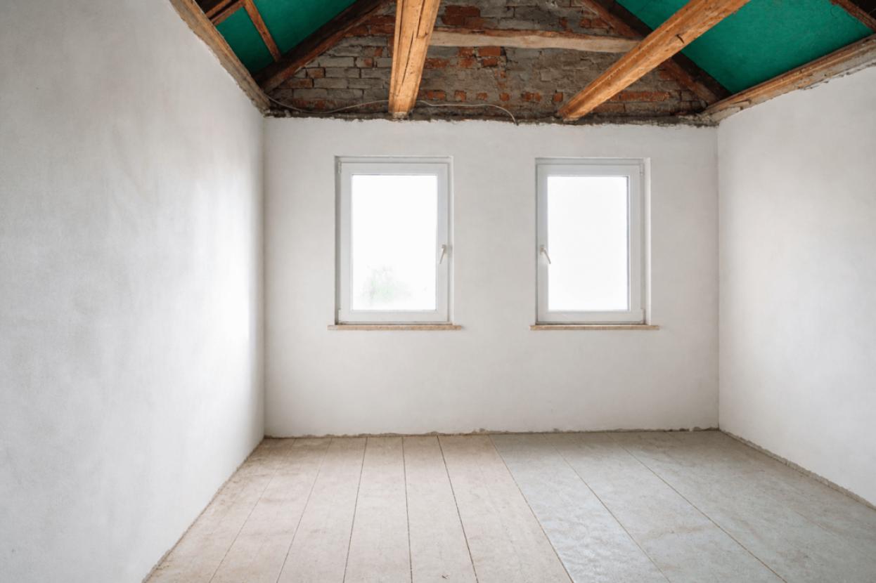ausbaufähiges Zimmer 2 im DG