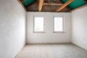 ausbaufähiges Zimmer 2 im DG