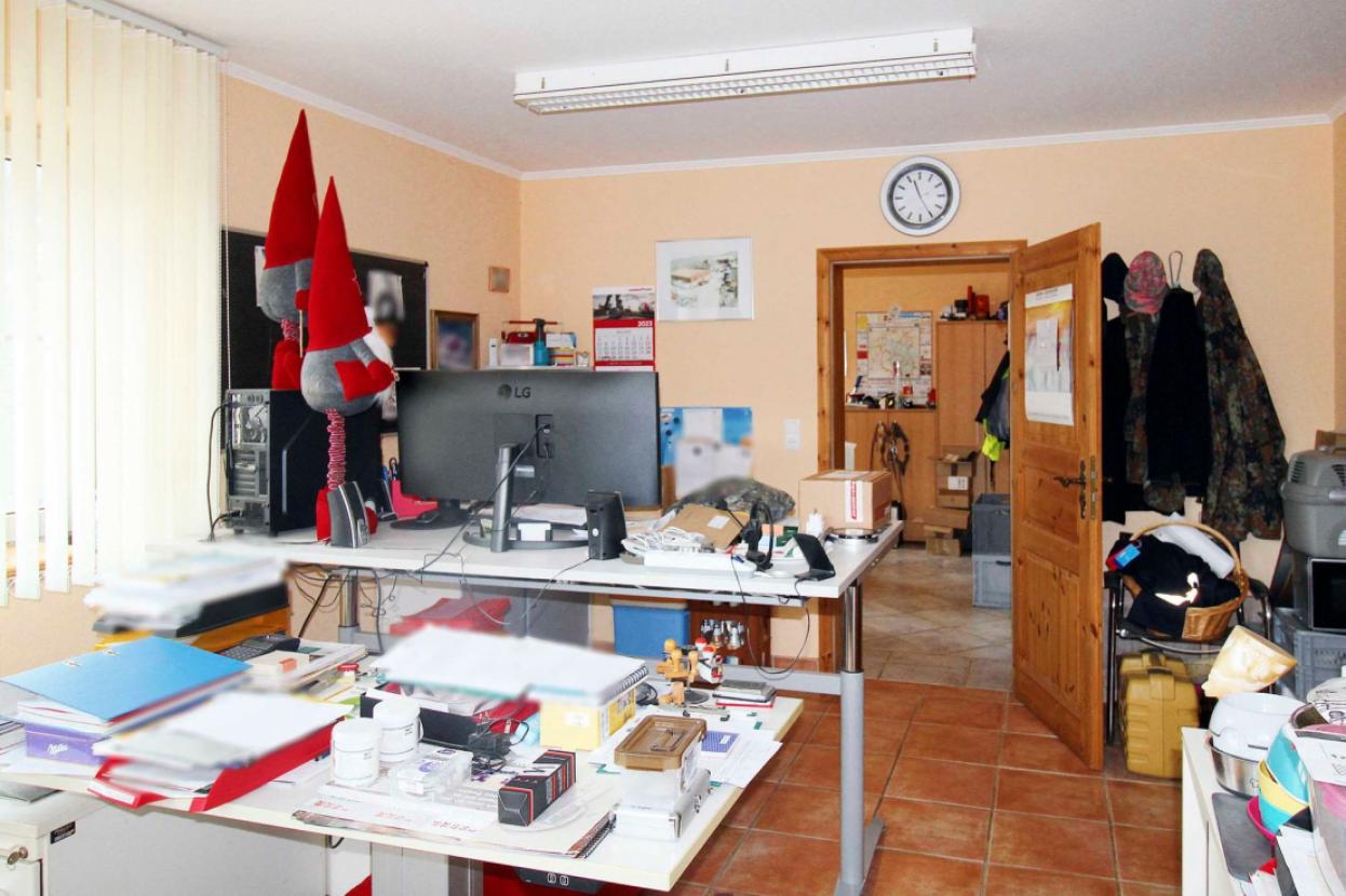 Büro UG Wohnhaus