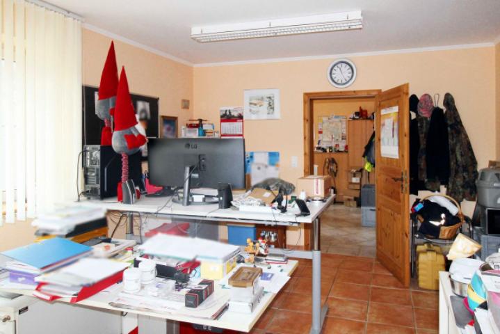 Büro UG Wohnhaus