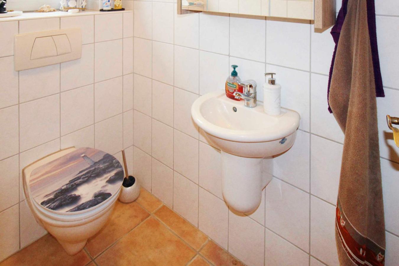 Gäste-WC EG